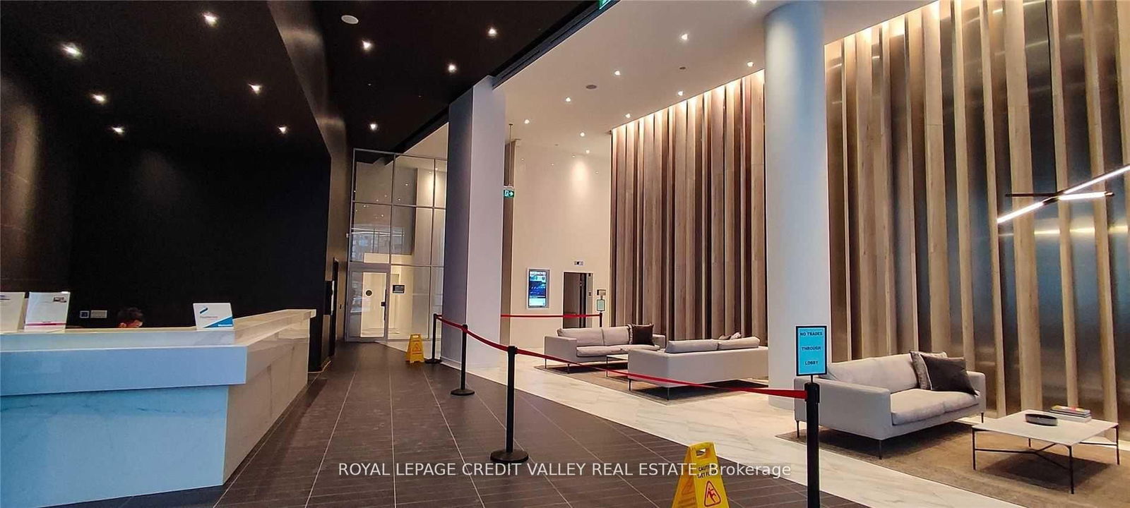 Condo for lease at 1206-3900 Confederation Pkwy, Mississauga, City Centre, L5B 0M3 - MLS: W12069282