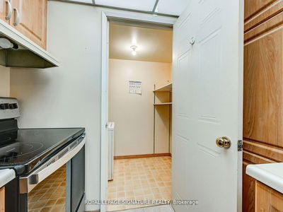 Unit 703 — 25 Fairview Rd, Mississauga - Fairview image-0-4
