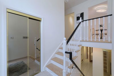 3 Watling St, Toronto - Willowridge-Martingrove-Richview image-0-3