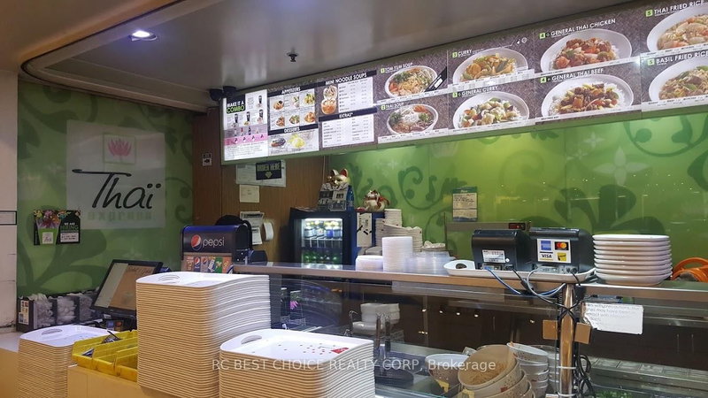 1-134 - 100 City Centre Dr, Mississauga, L5B 2C9 | Image 3