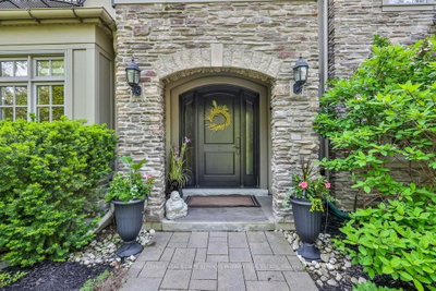 92 Pinetree Way — photo 4