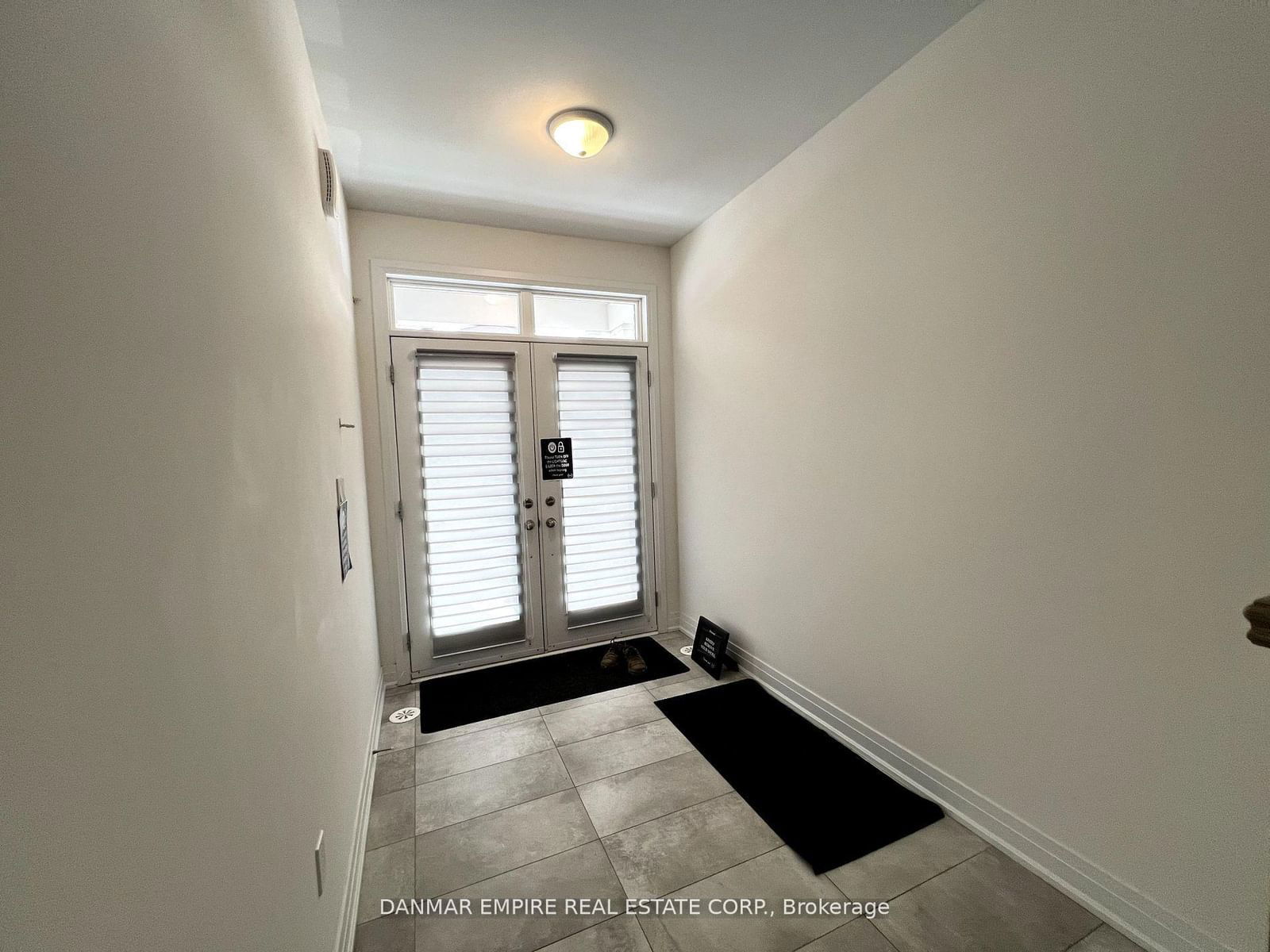 Townhouse for lease at 1989 Barber House Lane, Mississauga, Streetsville, L5M 2G9 - MLS: W12070582