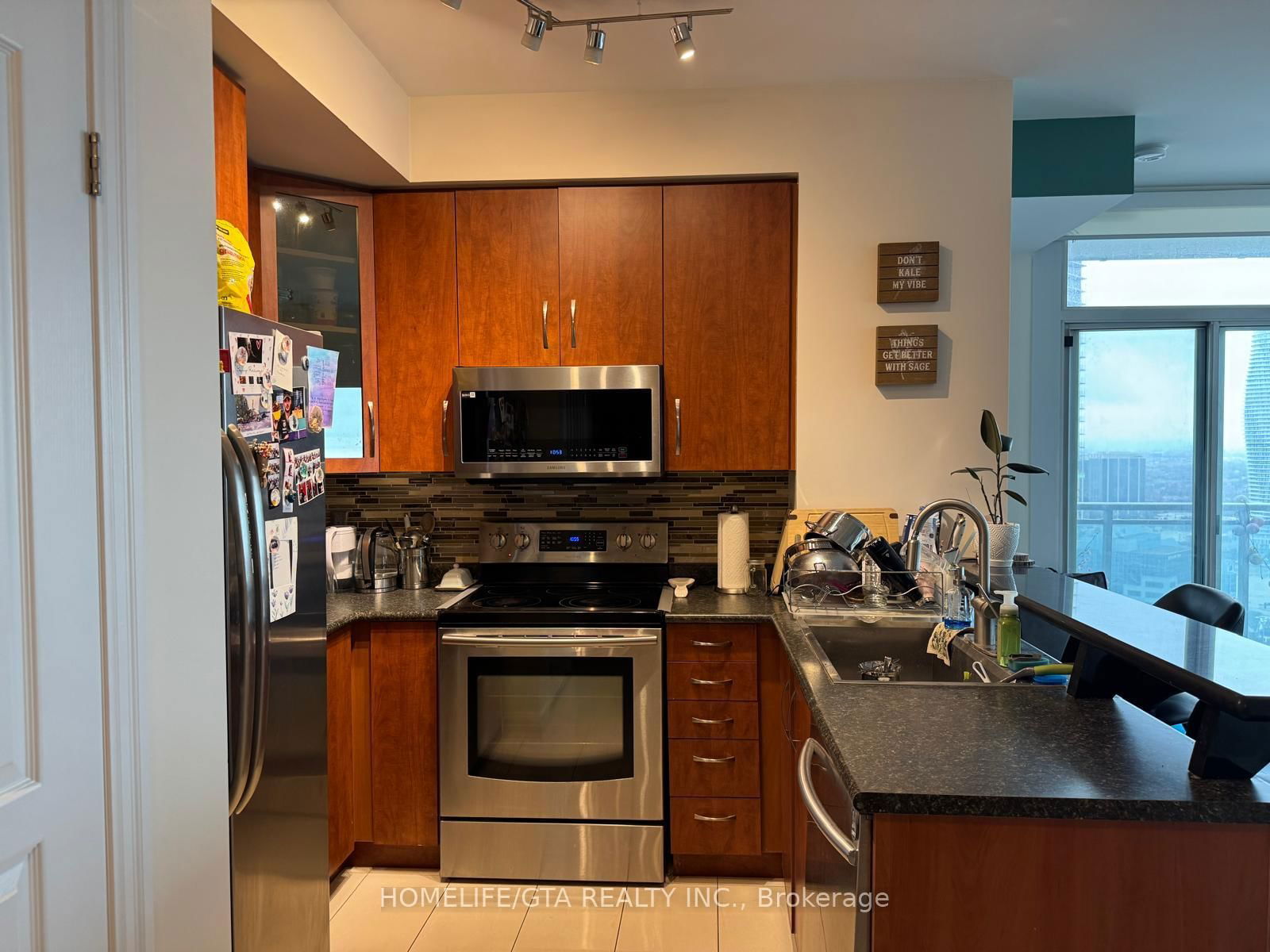 Condo leased at 2302-220 Burnhamthorpe Road, Mississauga, City Centre, L5B 4N4 - MLS: W12071263