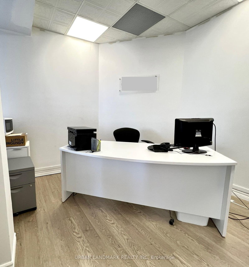 201 - 105 Brockhouse Rd, Toronto, M8W 2W8 | Image 3