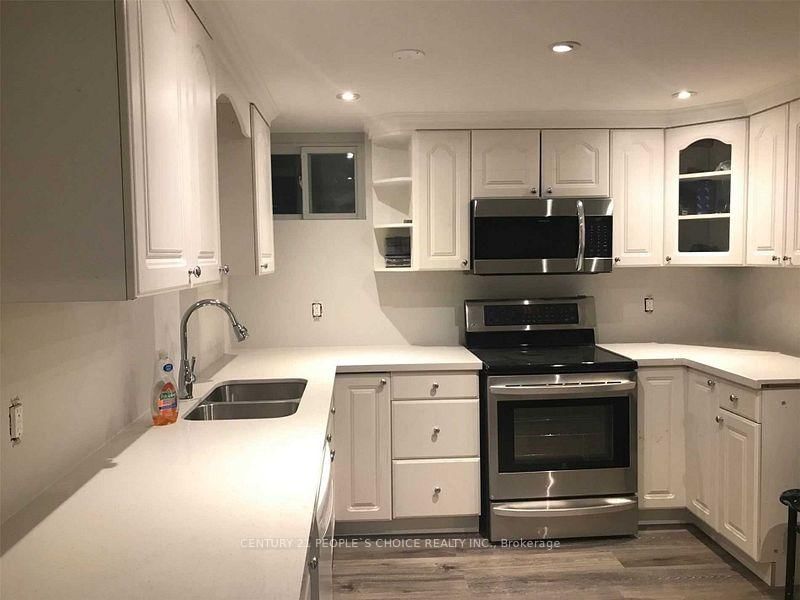 Semi-Detached House leased at (Bsmnt)-107 Chalkfarm Drive, Toronto, Downsview-Roding-CFB, M3L 1L3 - MLS: W12071548