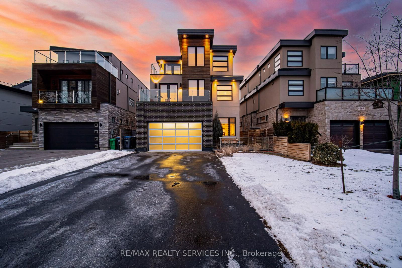 Detached House for sale at 685 Montbeck Crescent, Mississauga, Lakeview, L5G 1P4 - MLS: W12071567