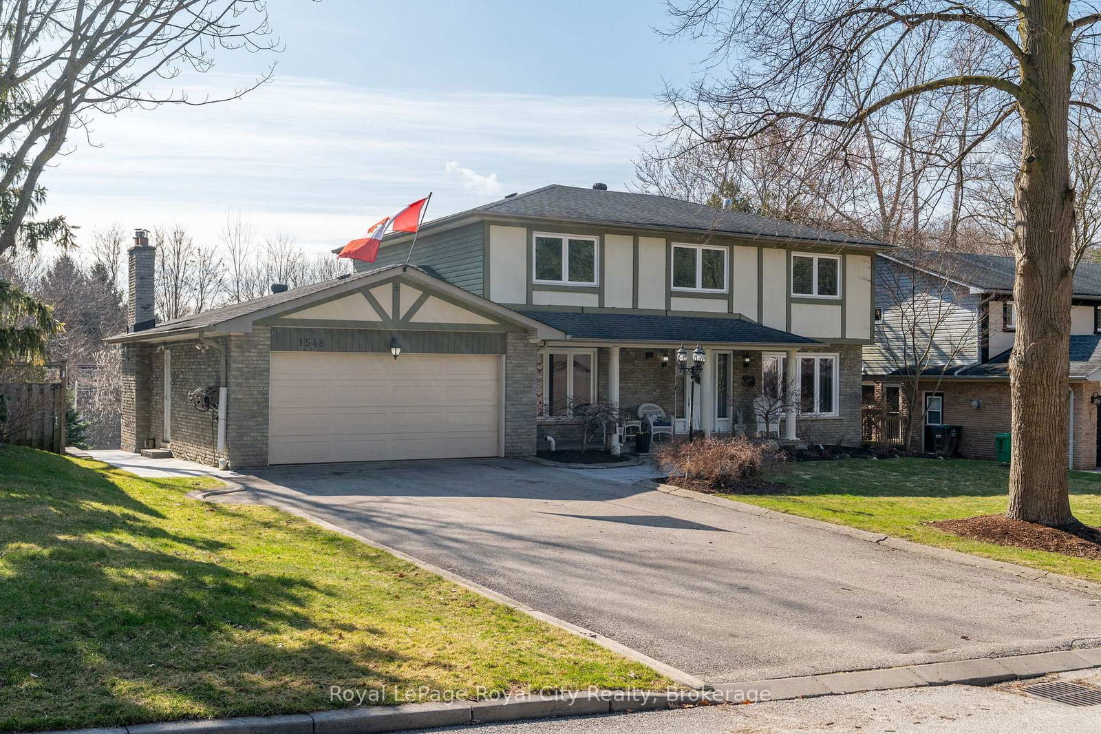Detached House sold at 1548 Troika Court, Mississauga, Lorne Park, L5J 4C4 - MLS: W12071706
