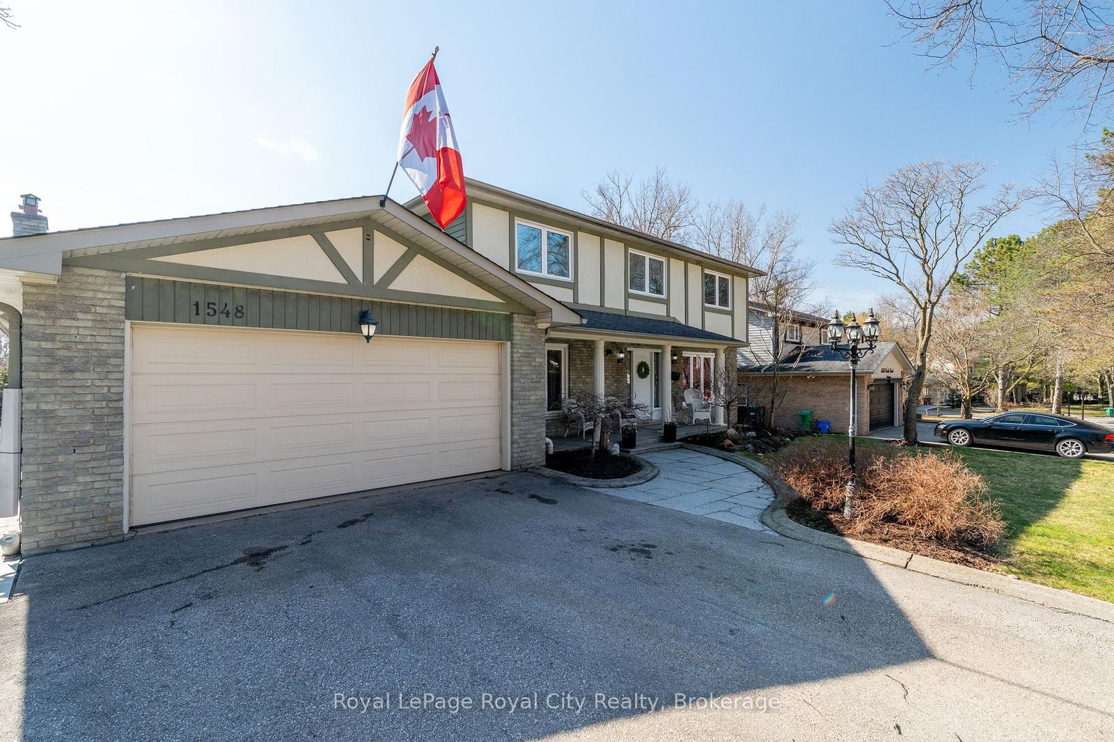 Detached House sold at 1548 Troika Court, Mississauga, Lorne Park, L5J 4C4 - MLS: W12071706