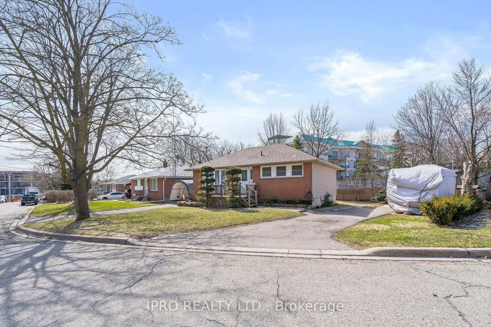 Detached House for sale at 19 Dayfoot Drive, Halton Hills, Georgetown, L7G 2K8 - MLS: W12072061
