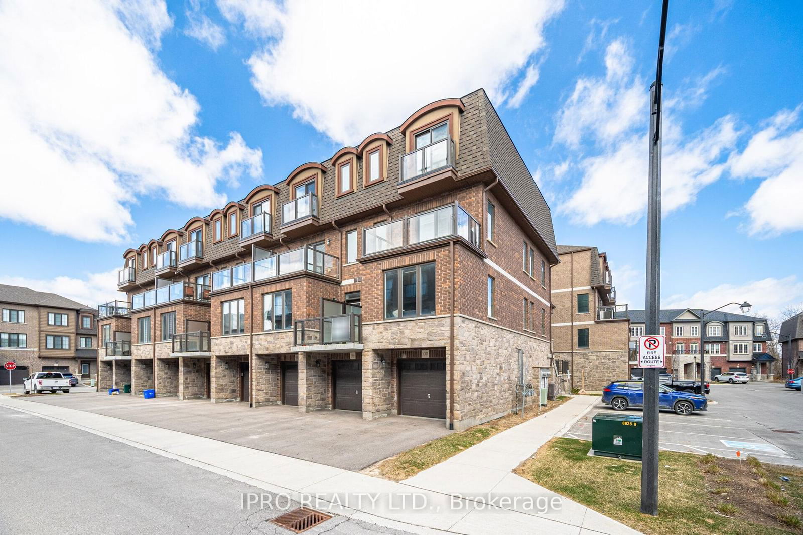 Townhouse for sale at 100-445 Ontario Street, Milton, TM Timberlea, L9T 9K4 - MLS: W12072207