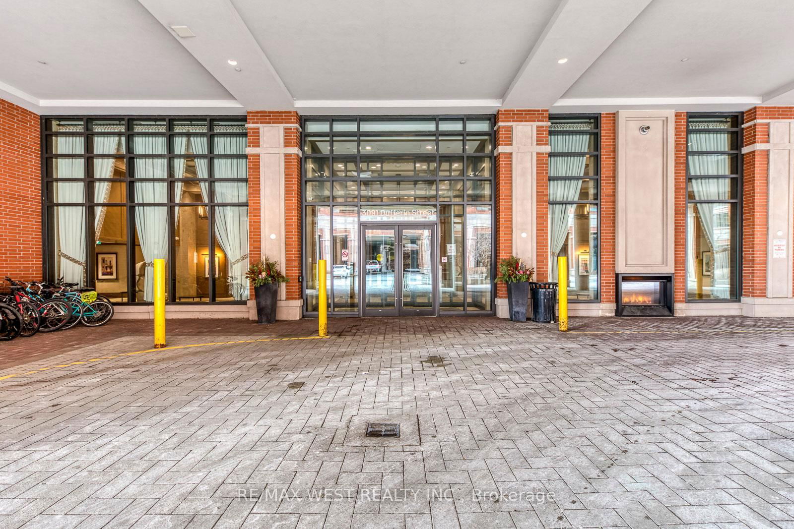 Condo for sale at 435-3091 Dufferin Street, Toronto, Yorkdale-Glen Park, M6A 2S7 - MLS: W12072385