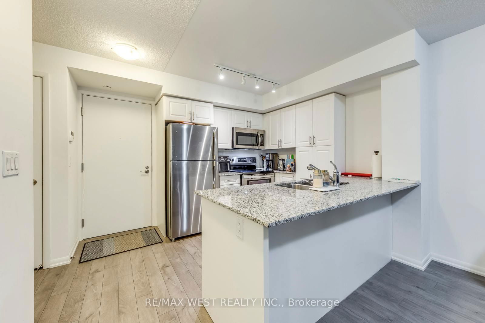 Condo for sale at 435-3091 Dufferin Street, Toronto, Yorkdale-Glen Park, M6A 2S7 - MLS: W12072385