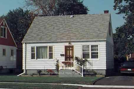 21 Pleasantview Avenue