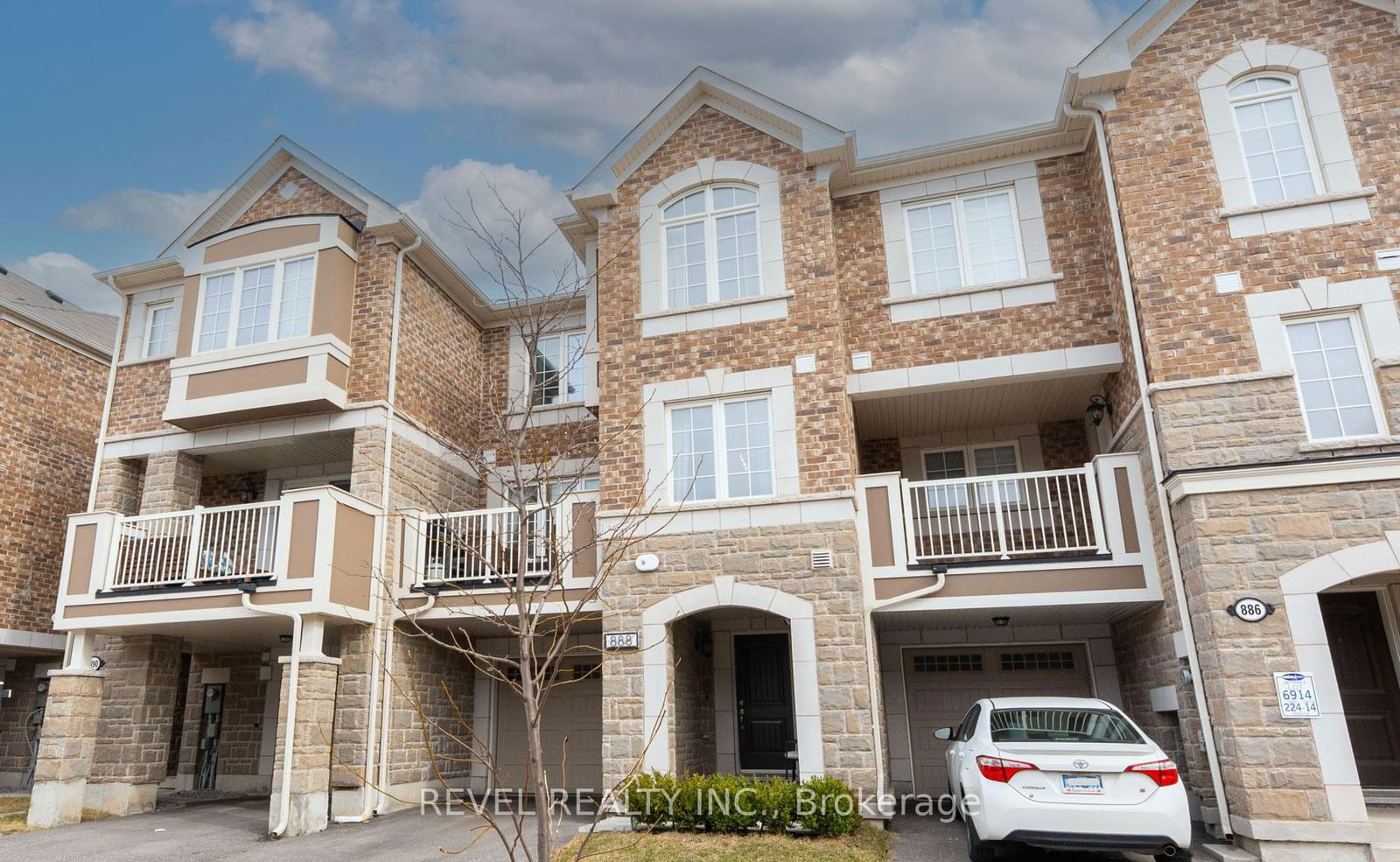 Townhouse for sale at 888 Ash Gate, Milton, CB Cobban, L9T 2X5 - MLS: W12073531