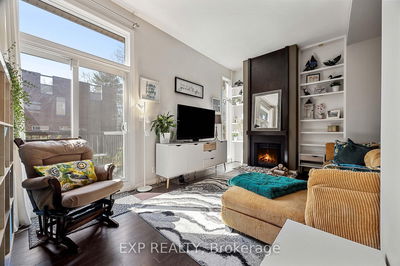 Unit 28 — 1250 Marlborough Crt, Oakville - College Park image-0-2