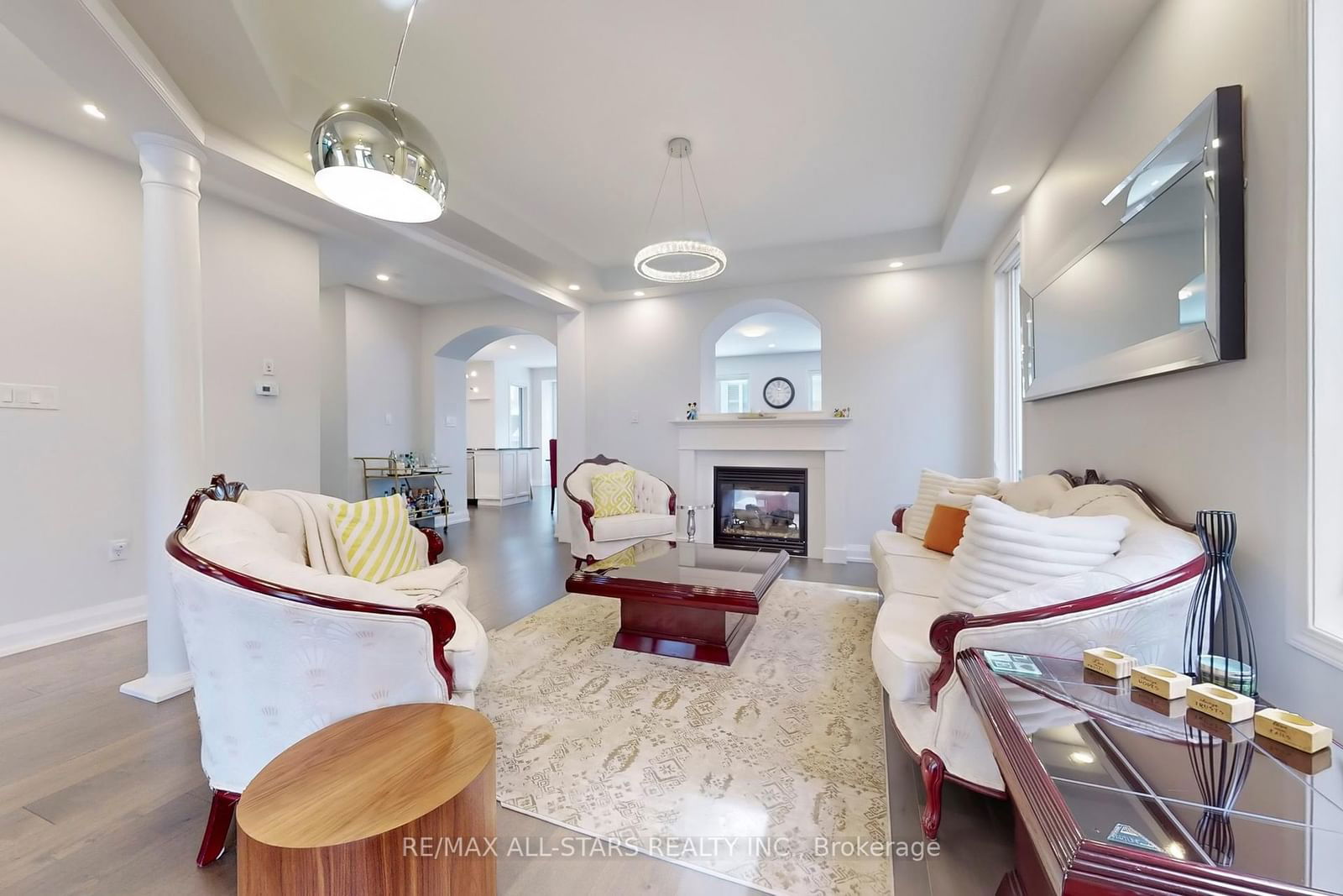 Detached House for sale at 365 Laundon Terrace, Milton, SC Scott, L9T 7N9 - MLS: W12073696