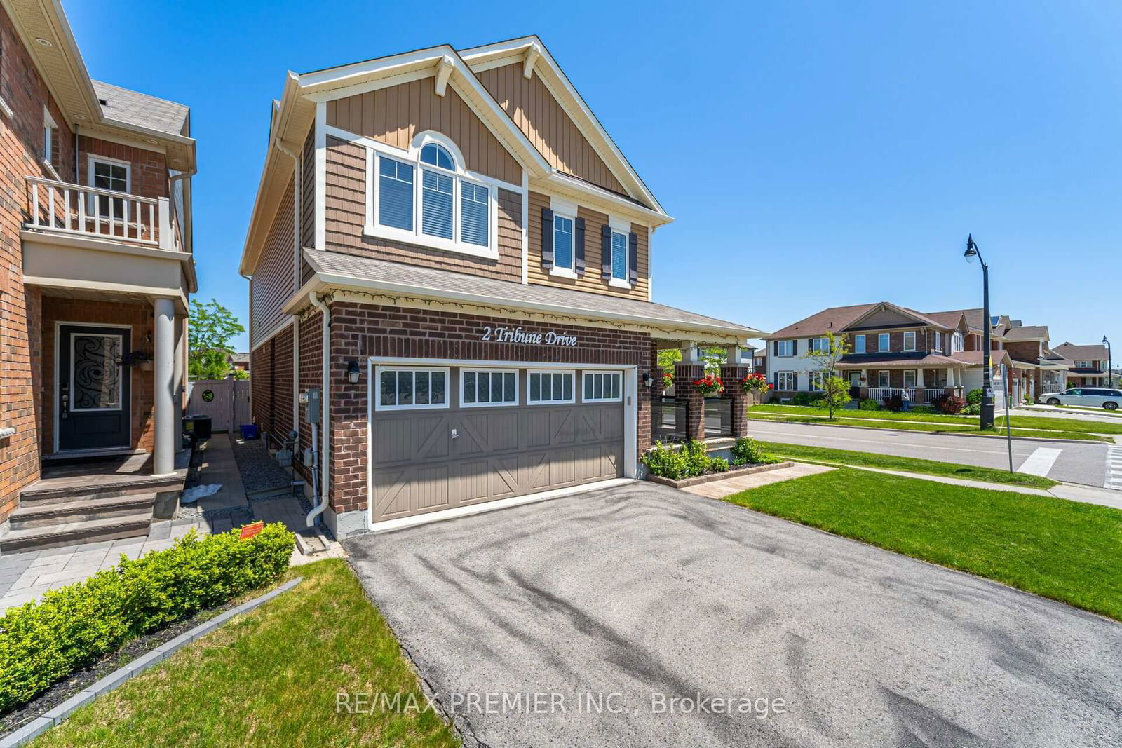 Detached House for sale at 2 Tribune Drive, Brampton, Northwest Brampton, L7A 0X5 - MLS: W12073843