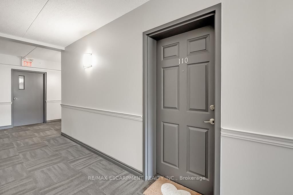 Condo for sale at 110-1441 Walker's Line, Burlington, Tansley, L7M 4P2 - MLS: W12073887