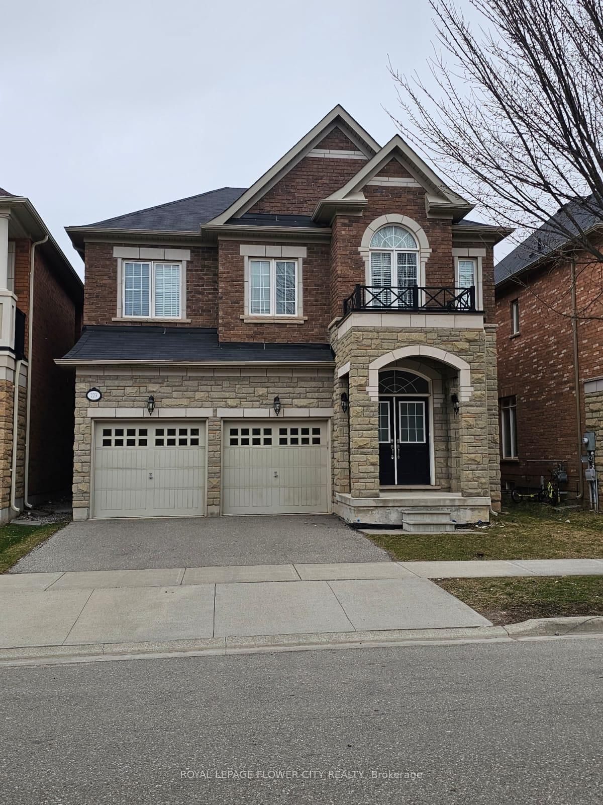 Detached House for lease at 223 Sixteen Mile Drive, Oakville, Glenorchy, L6M 0T8 - MLS: W12074096
