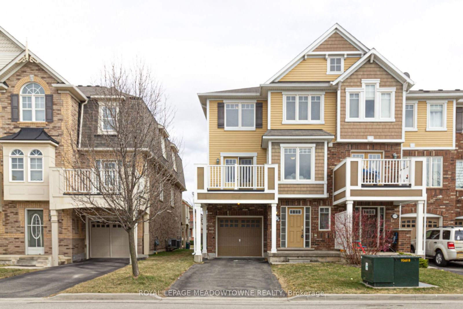 Townhouse for sale at 217 Woodley Crescent, Milton, WI Willmott, L9T 8B8 - MLS: W12074133