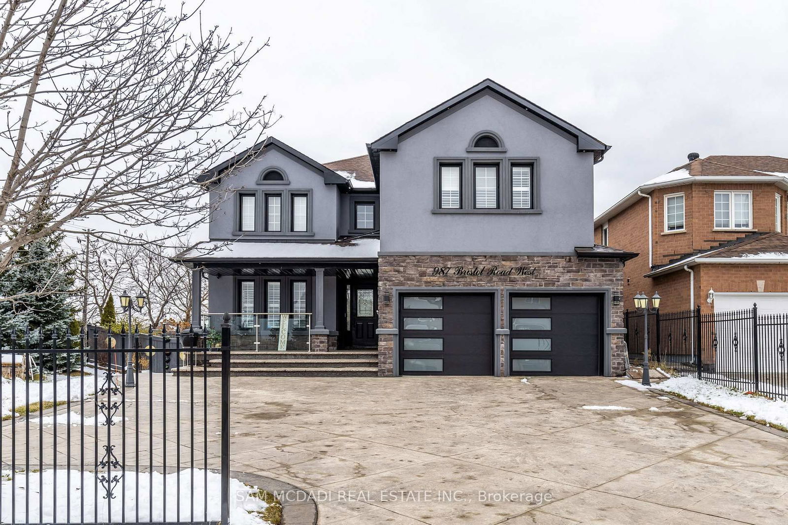 Detached House for lease at BSMT-987 Bristol Road, Mississauga, East Credit, L5V 2N9 - MLS: W12074534