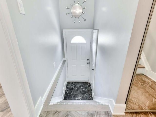 Townhouse for sale at 83 Moregate Crescent, Brampton, Central Park, L6S 3K9 - MLS: W12074550
