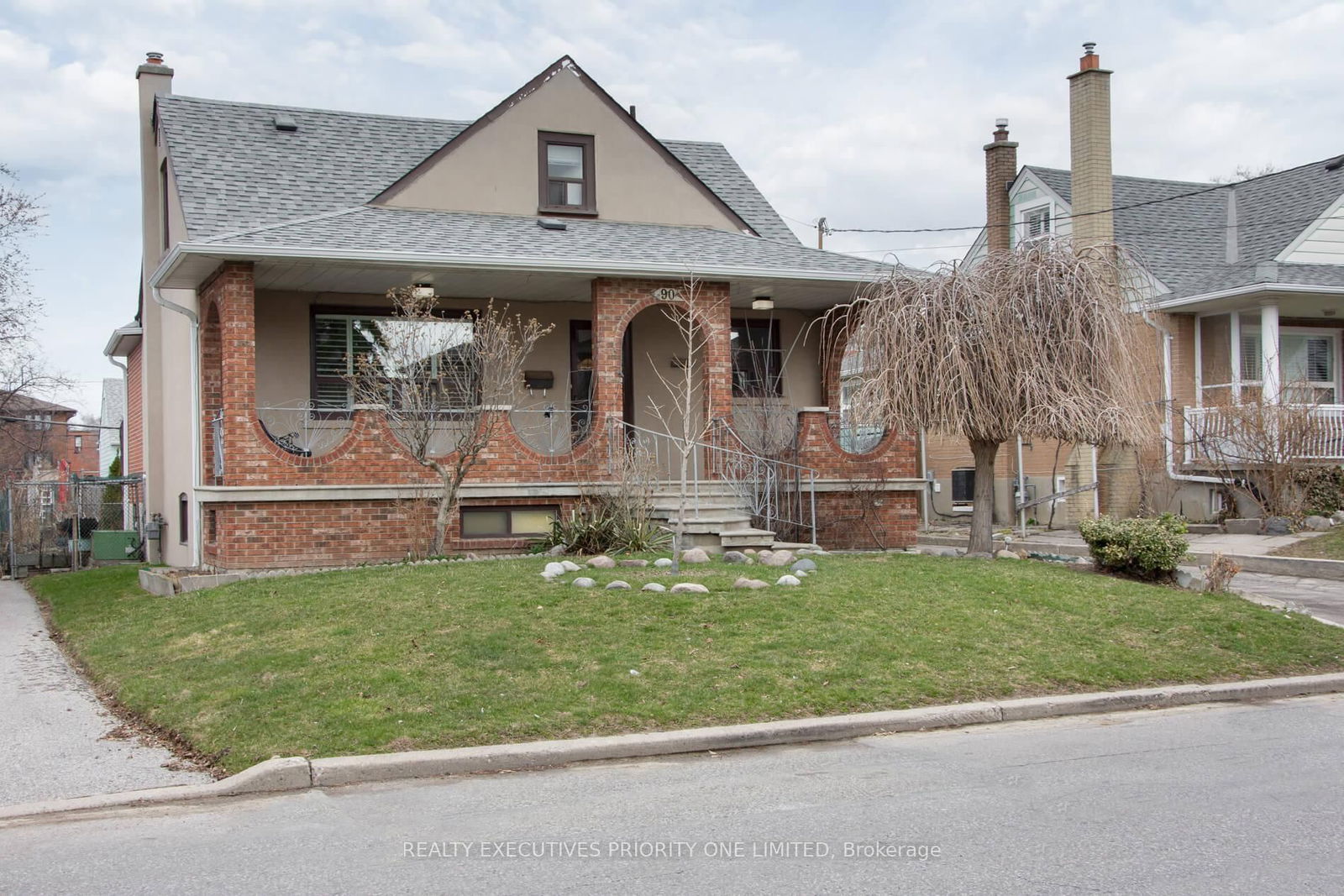 Detached House for sale at 90 Anthony Road, Toronto, Downsview-Roding-CFB, M3K 1B4 - MLS: W12074564