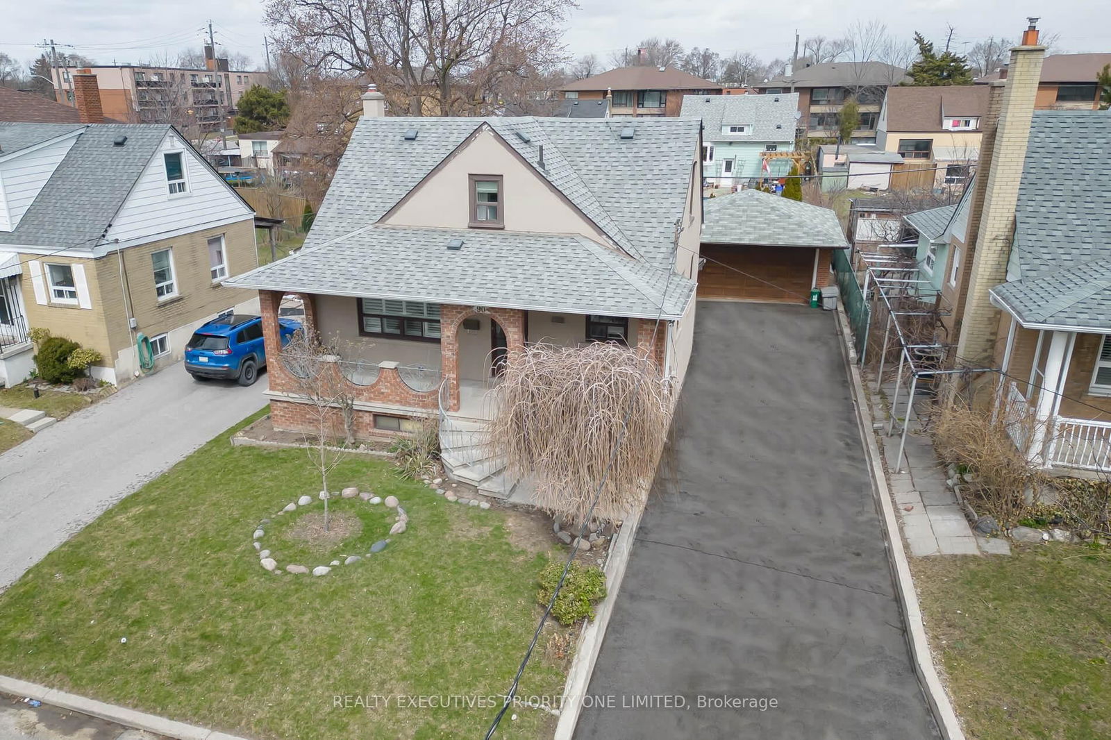 Detached House for sale at 90 Anthony Road, Toronto, Downsview-Roding-CFB, M3K 1B4 - MLS: W12074564