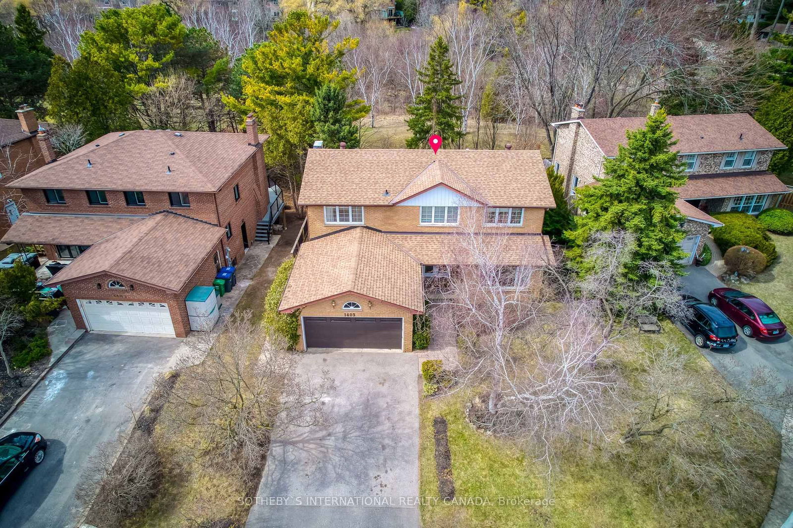 Detached House sold at 1403 Malibou Terrace, Mississauga, Clarkson, L5J 4B9 - MLS: W12075385