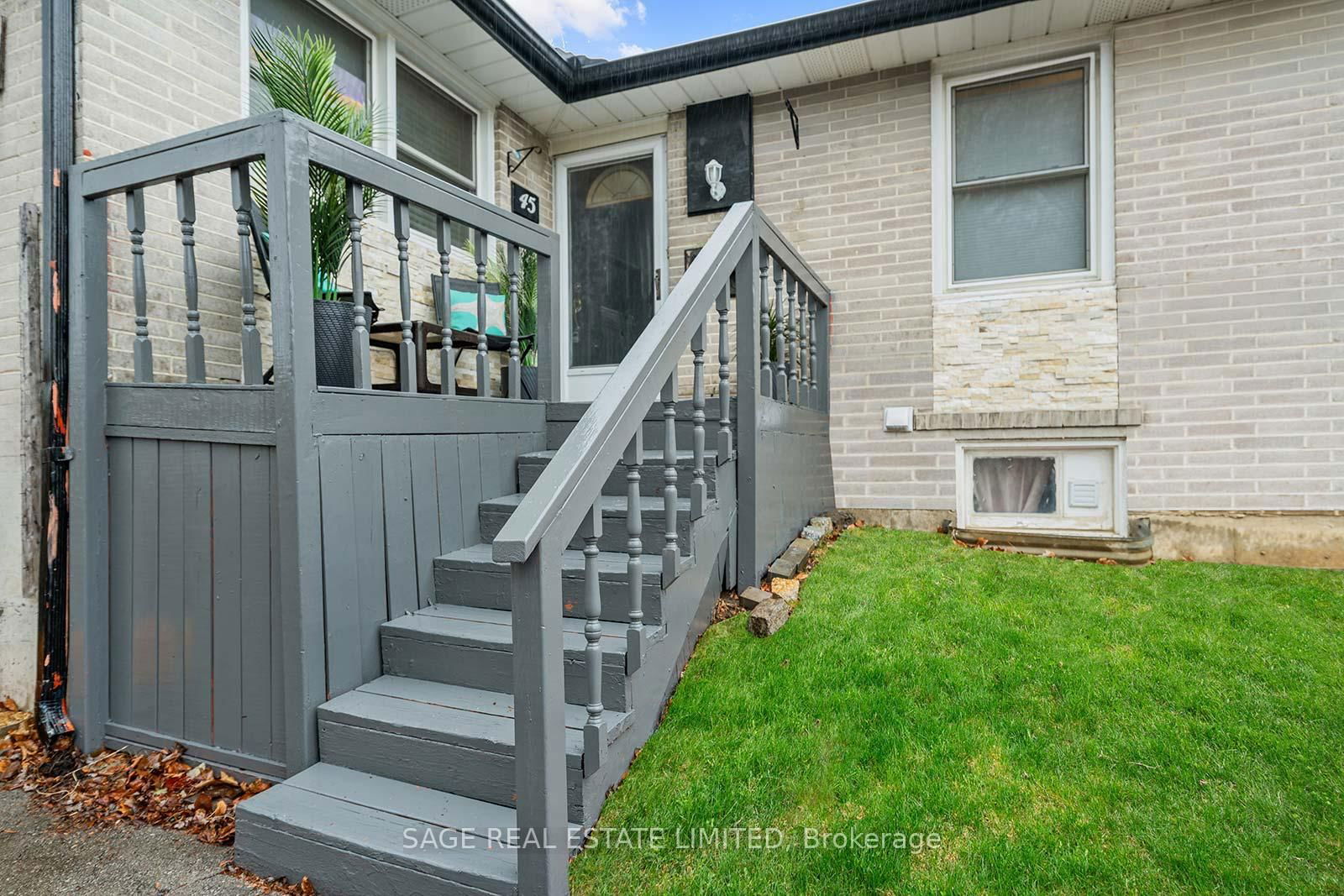 Detached House for sale at 45 Dashwood Crescent, Toronto, Thistletown-Beaumonde Heights, M9V 2N9 - MLS: W12075410