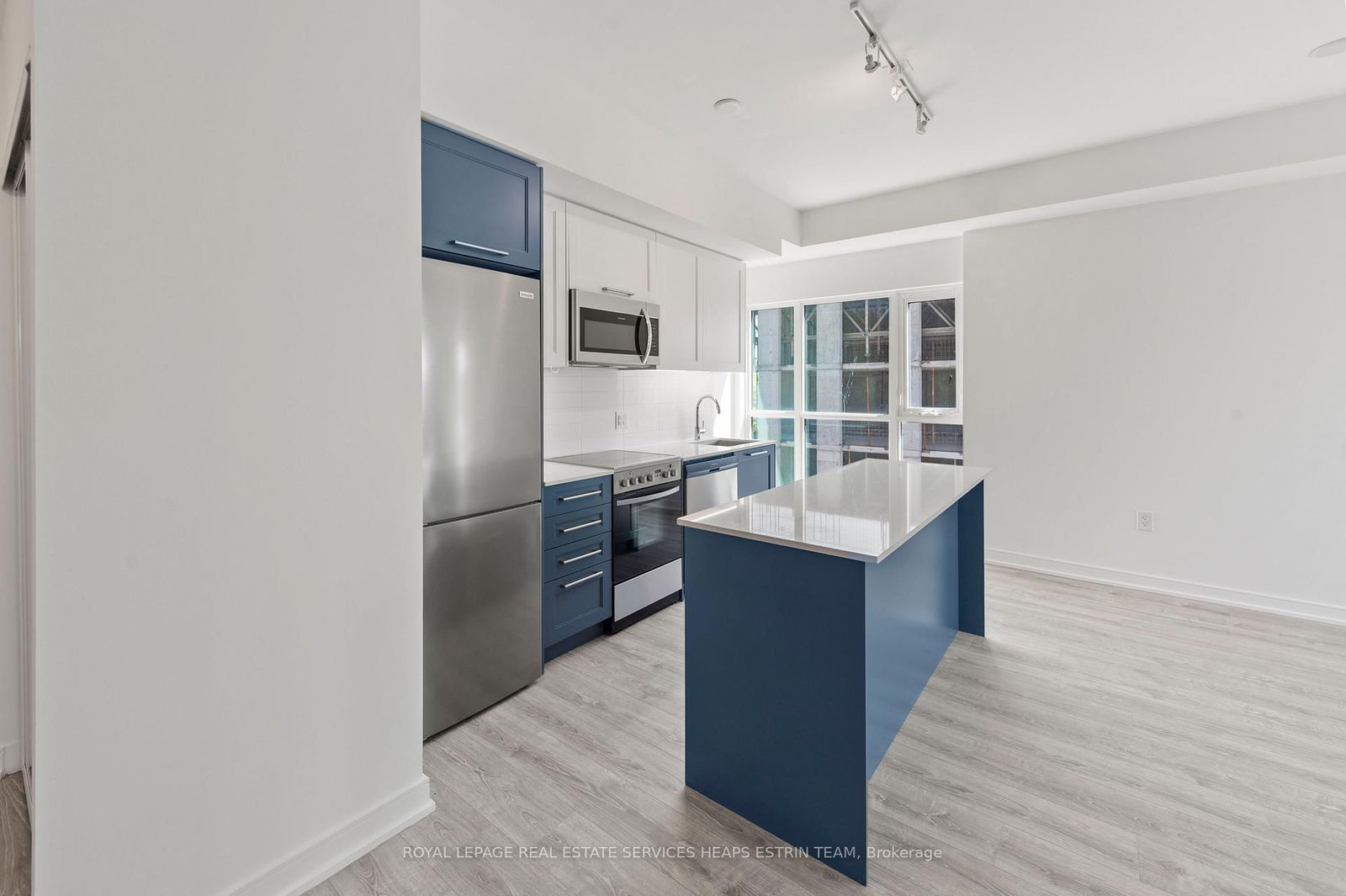Condo for lease at 514-25 Neighbourhood Lane, Toronto, Stonegate-Queensway, M9Y 0C4 - MLS: W12075550