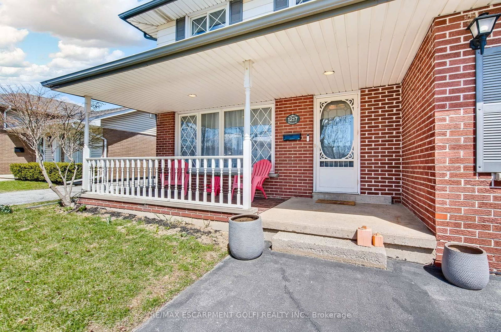 Detached House for sale at 1217 Tavistock Crescent, Burlington, Mountainside, L7P 2N6 - MLS: W12075665