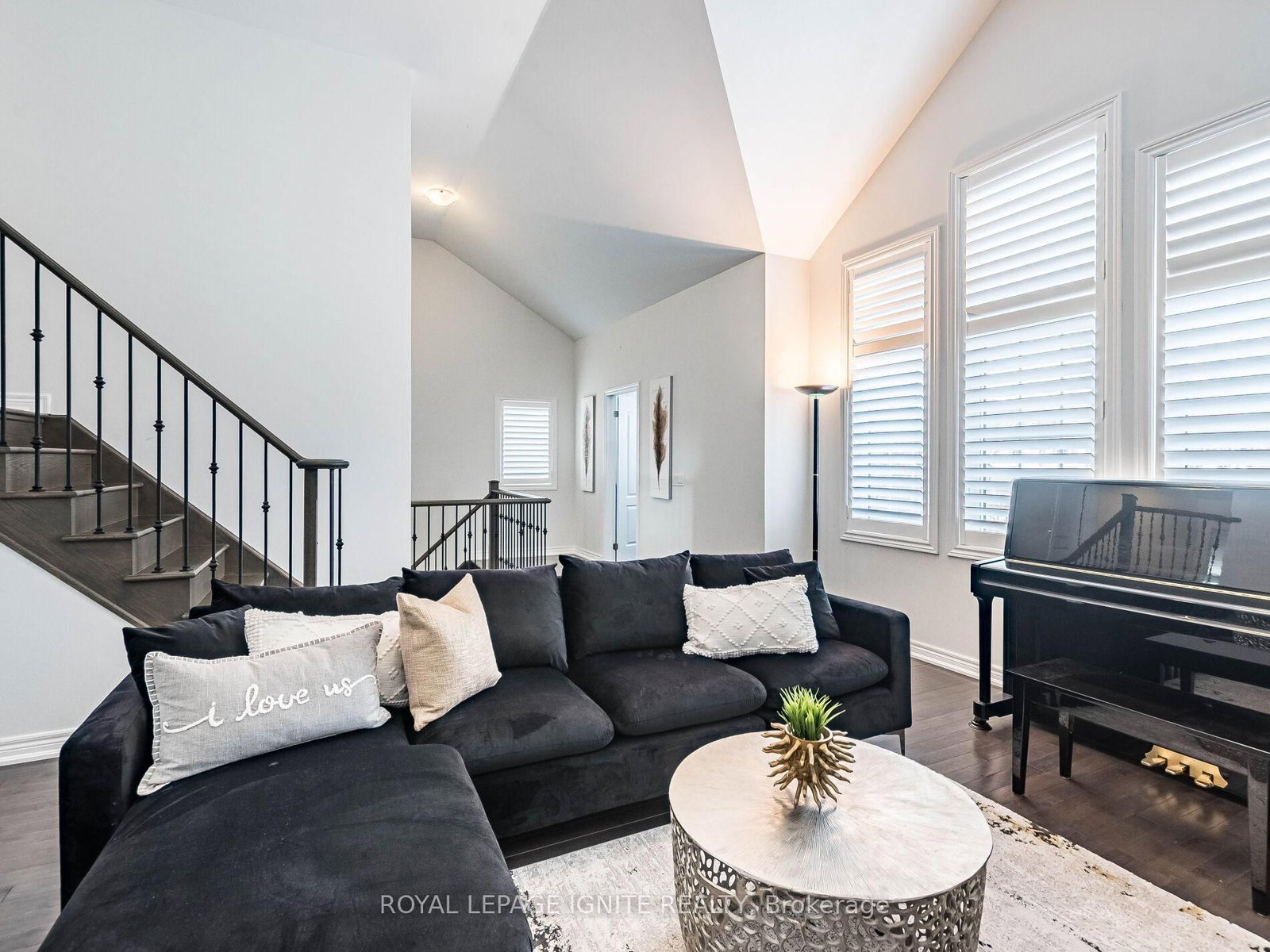 Listing Image 25