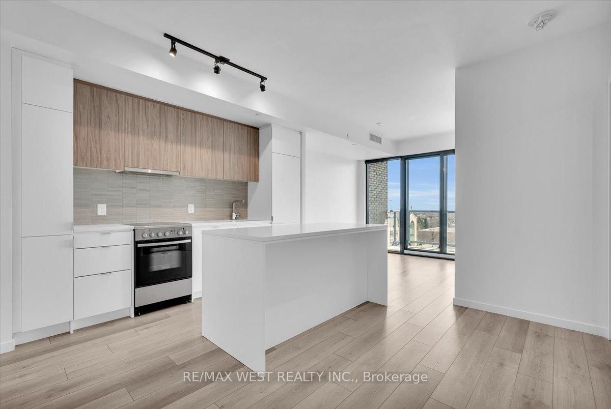 Condo sold at 616-7 Smith Crescent, Toronto, Stonegate-Queensway, M8Z 0G3 - MLS: W12075941