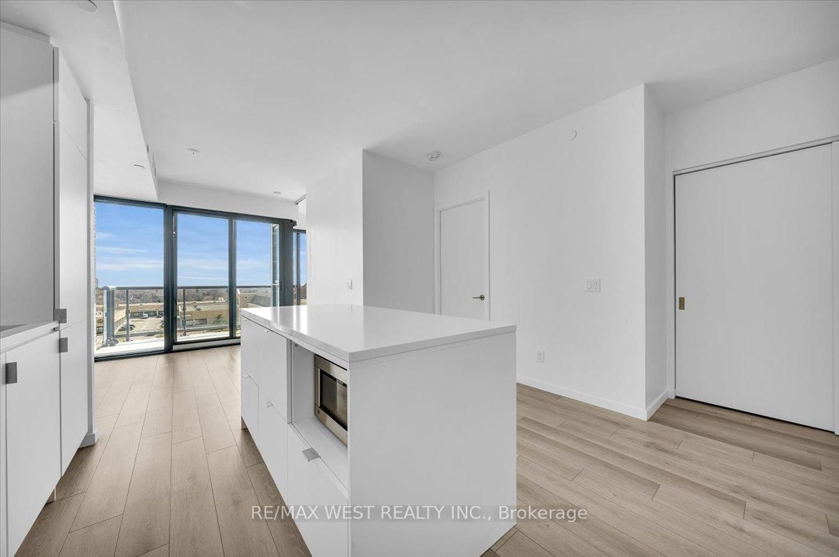 Condo sold at 616-7 Smith Crescent, Toronto, Stonegate-Queensway, M8Z 0G3 - MLS: W12075941