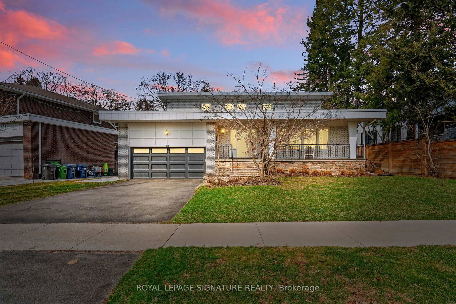Detached House for sale at 128 Edenbridge Drive, Toronto, Edenbridge-Humber Valley, M9A 3G4 - MLS: W12076159