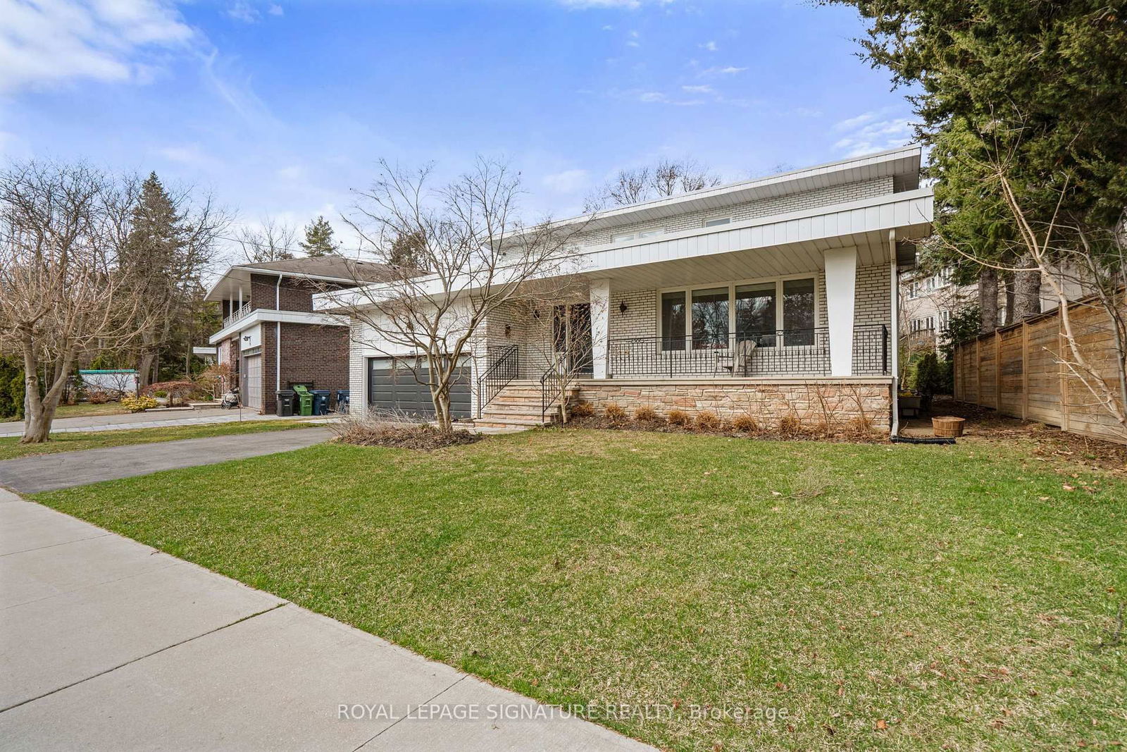 Detached House for sale at 128 Edenbridge Drive, Toronto, Edenbridge-Humber Valley, M9A 3G4 - MLS: W12076159