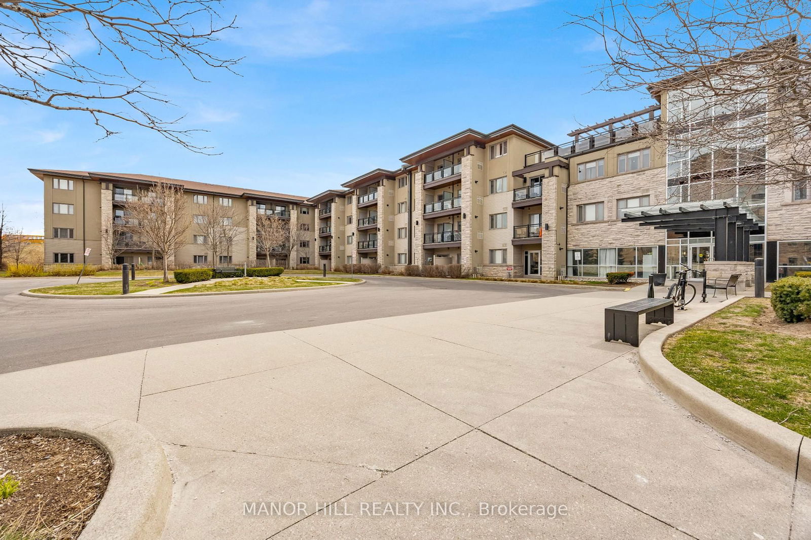 Condo for sale at 330-570 Lolita Gdns, Mississauga, Mississauga Valleys, L5A 0A1 - MLS: W12076424