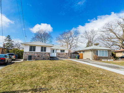 80 Coral Gable Dr, Toronto - Humbermede image-0-1
