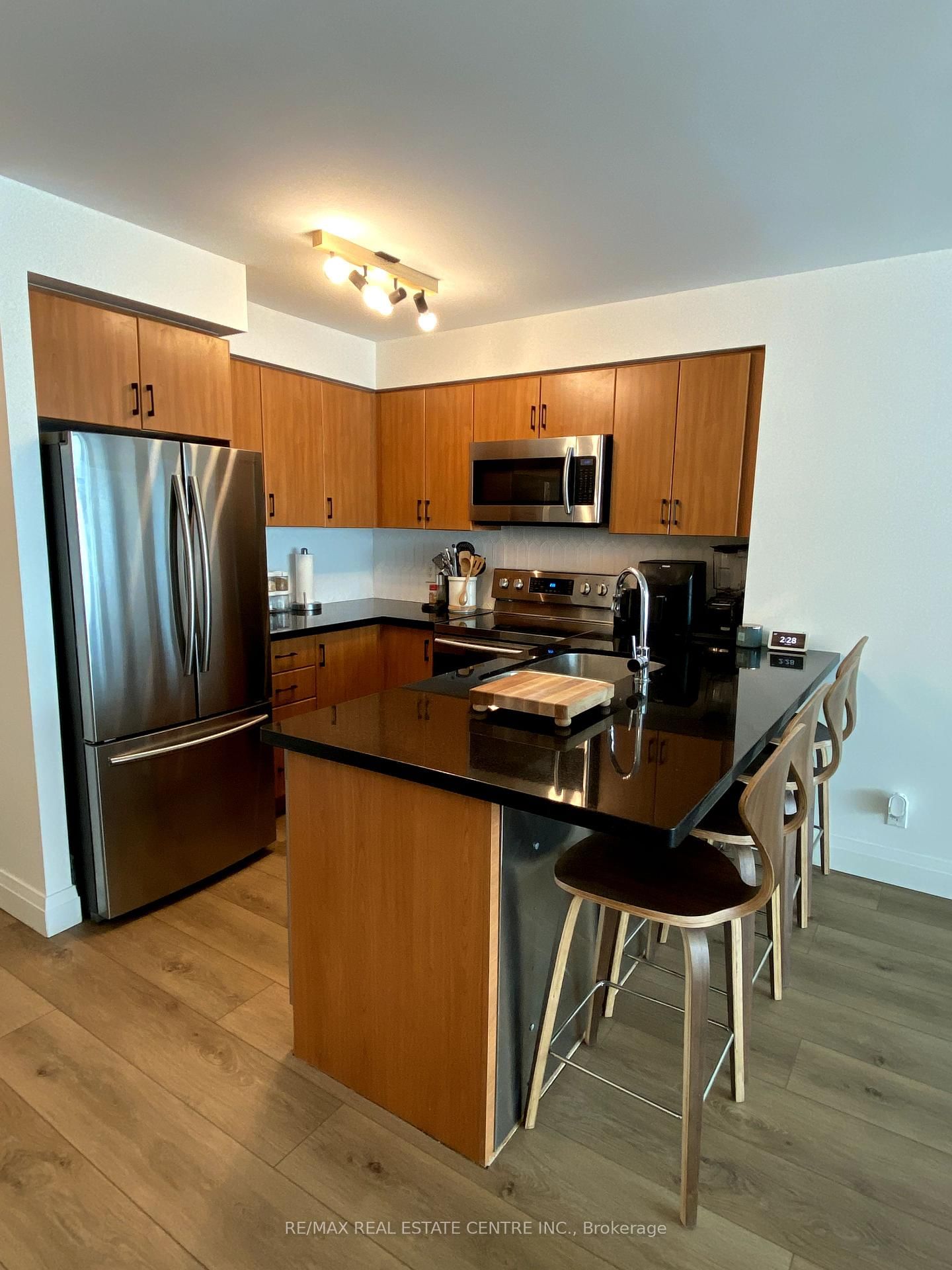 Condo leased at 708-185 Legion Road, Toronto, Mimico, M8Y 0A1 - MLS: W12077000