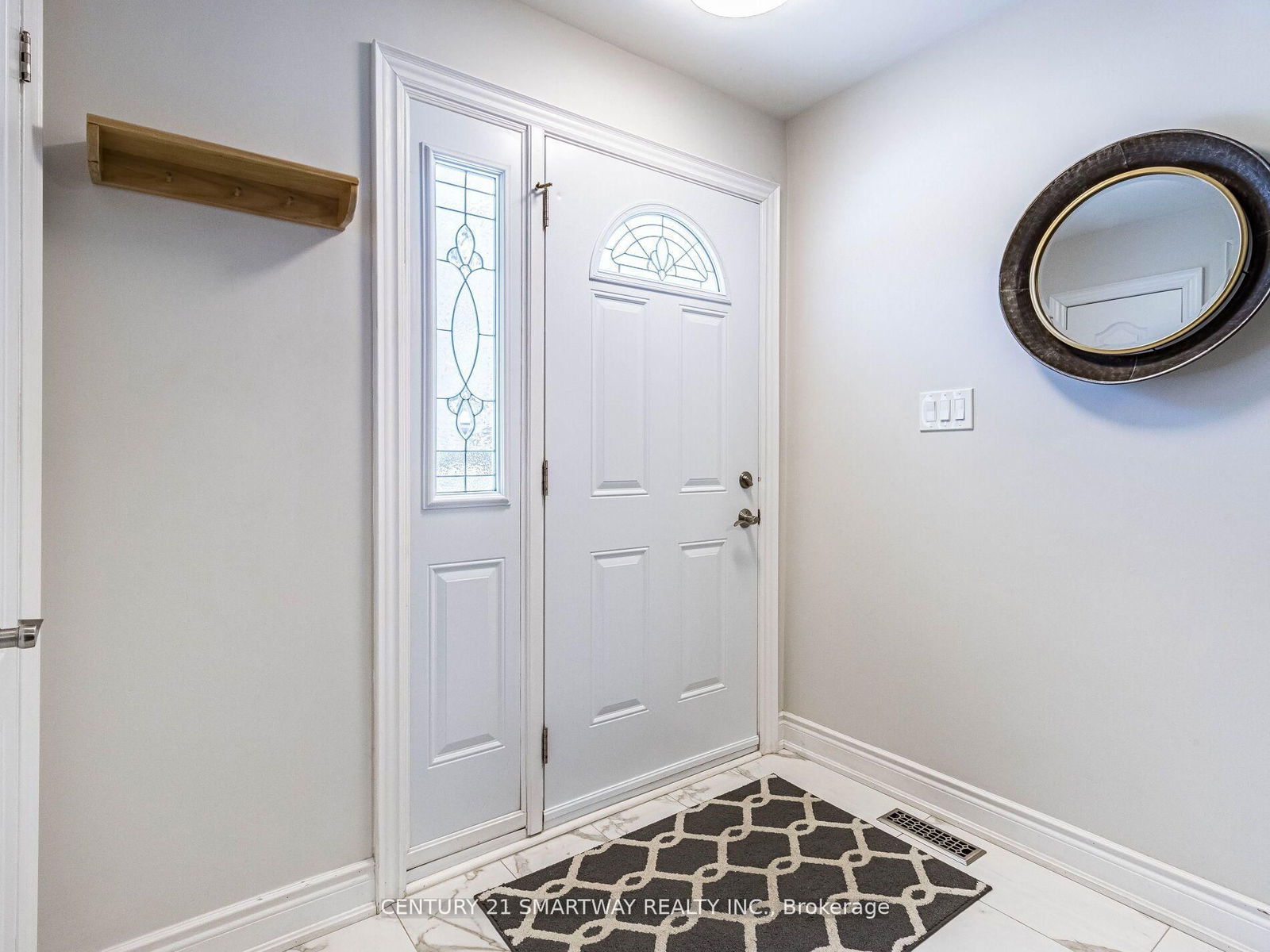 Detached House for sale at 10 Governor Grove Crescent, Brampton, Brampton South, L6Y 1A6 - MLS: W12077140