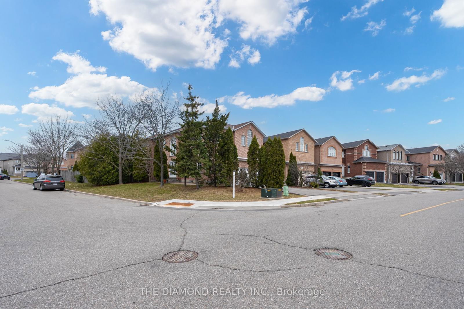 Detached House for sale at 5358 Bellows Avenue, Mississauga, Hurontario, L5R 3Y7 - MLS: W12077255