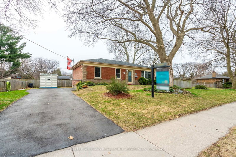 home for sale on 4354 Spruce Avenue