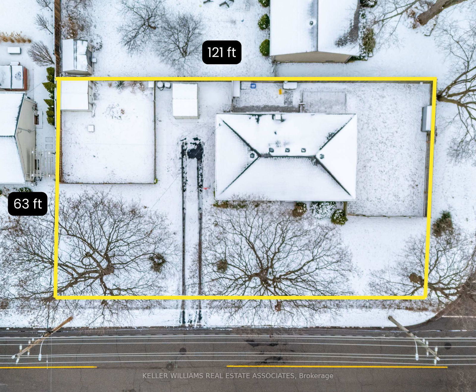 Detached House sold at 4354 Spruce Avenue, Burlington, Shoreacres, L7L 1L6 - MLS: W12077300