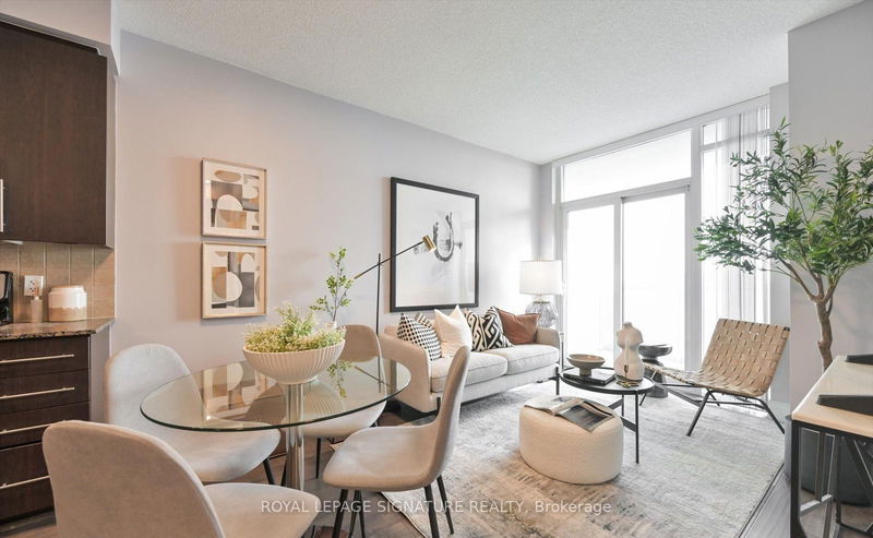 home for lease on 2201-330 Burnhamthorpe Road W