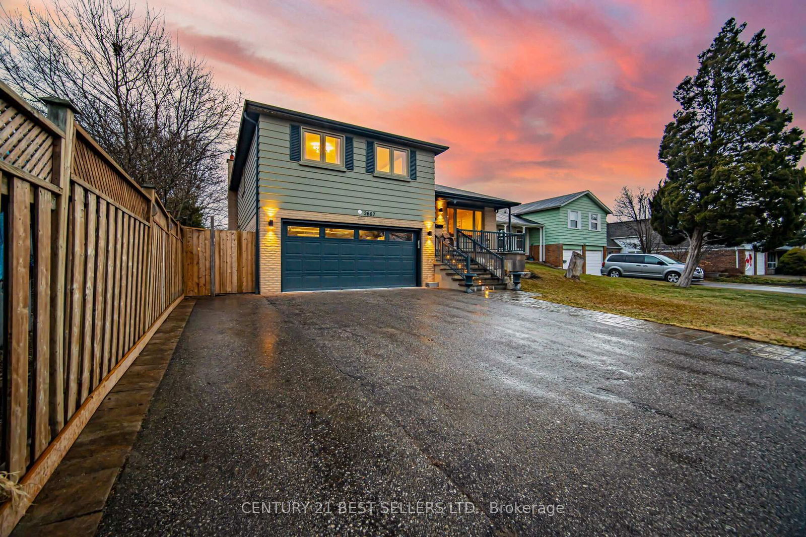 Detached House for sale at 2667 Thorn Lodge Drive, Mississauga, Sheridan, L5K 1L1 - MLS: W12077562