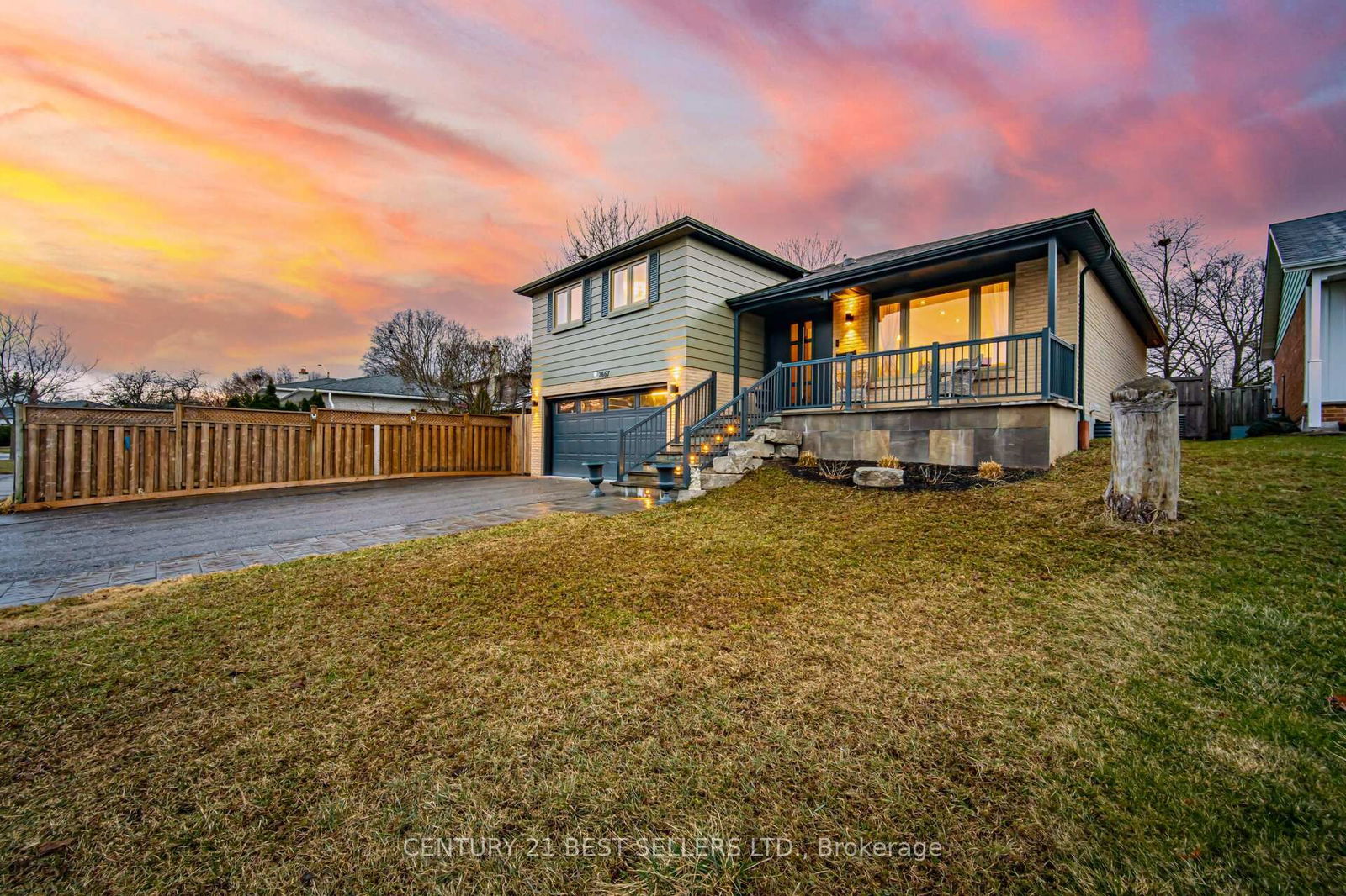 Detached House for sale at 2667 Thorn Lodge Drive, Mississauga, Sheridan, L5K 1L1 - MLS: W12077562