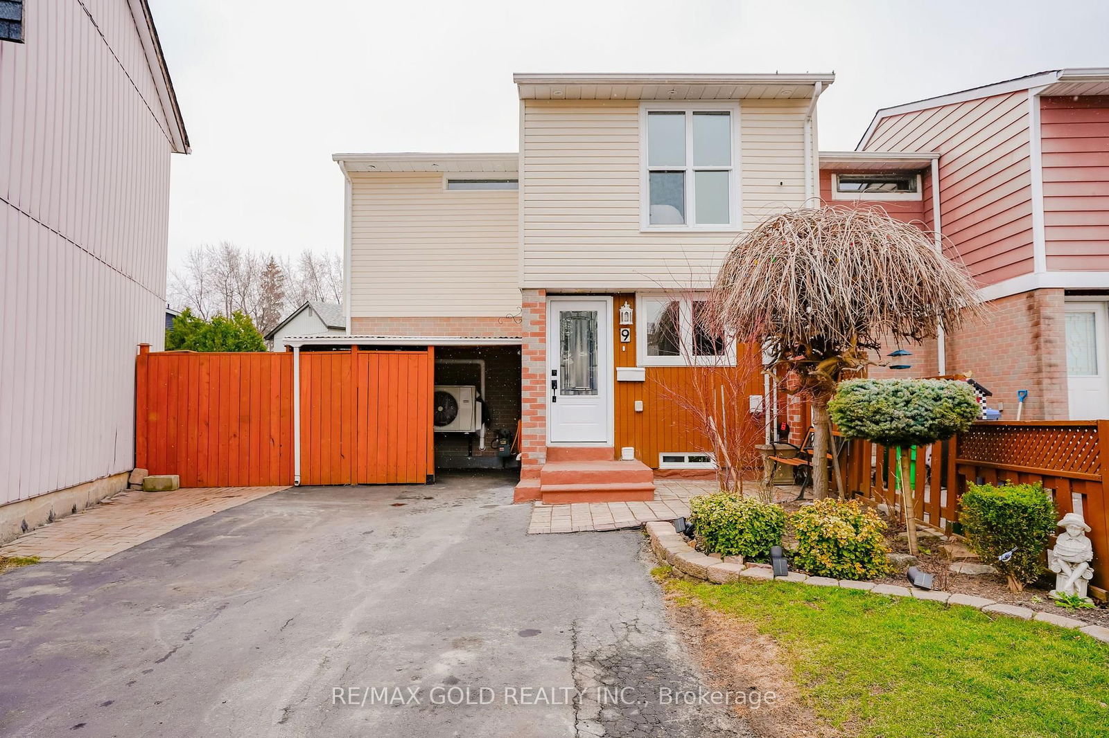 Townhouse for sale at 9 Havendale Court, Brampton, Central Park, L6S 2B5 - MLS: W12077564
