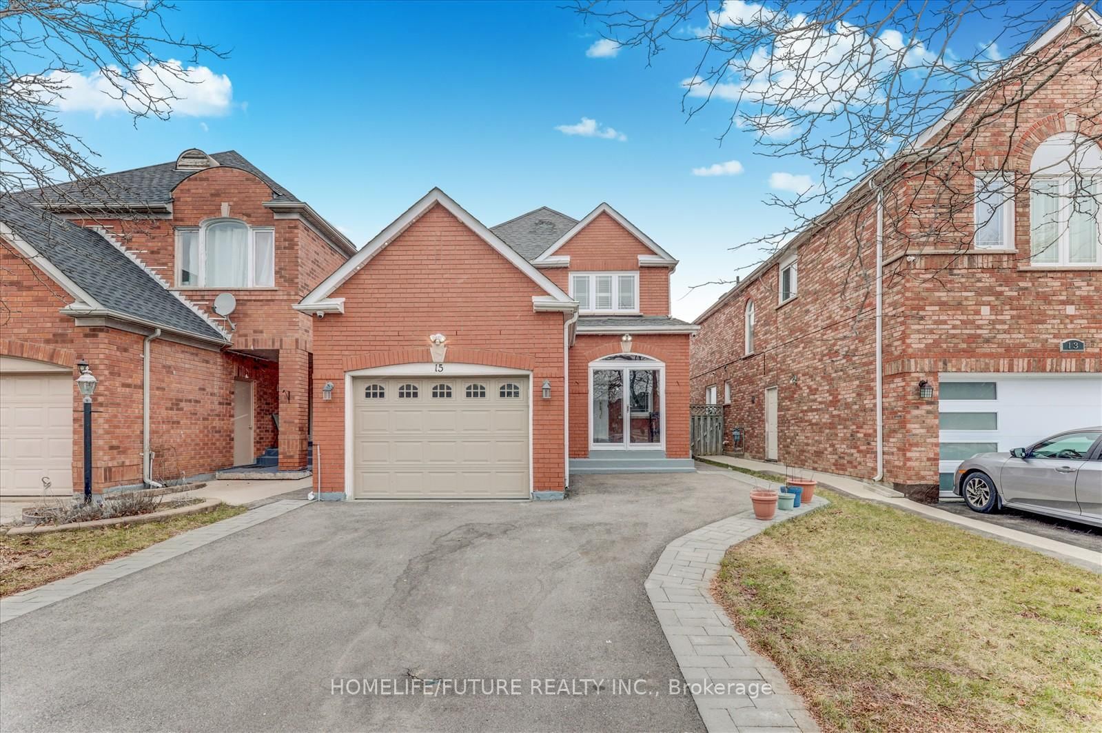 Detached House sold at 15 Treepark Street, Brampton, Sandringham-Wellington, L6R 1S9 - MLS: W12077895