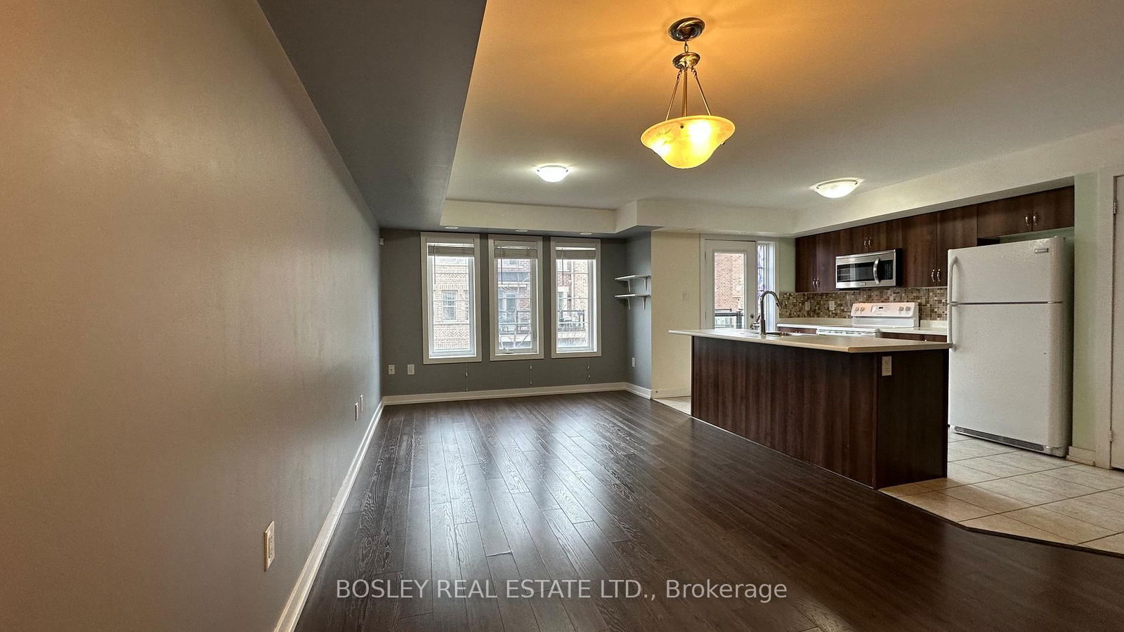 Townhouse for lease at 73-2315 Sheppard Avenue, Toronto, Humberlea-Pelmo Park W5, M9M 0E8 - MLS: W12077980